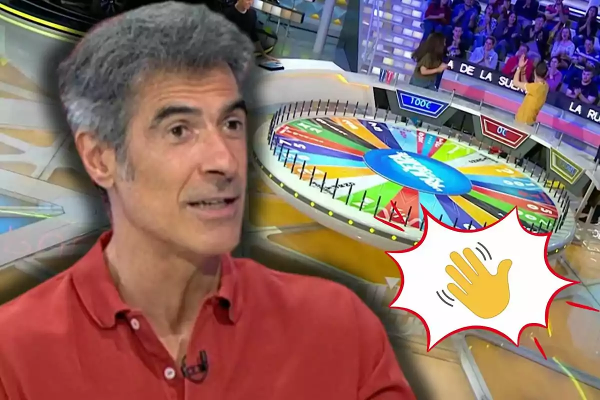 Jorge Fernández con camisa roja aparece en primer plano, al fondo se ve el set de un programa de concursos con una ruleta de colores y público, junto a un emoji de mano saludando.