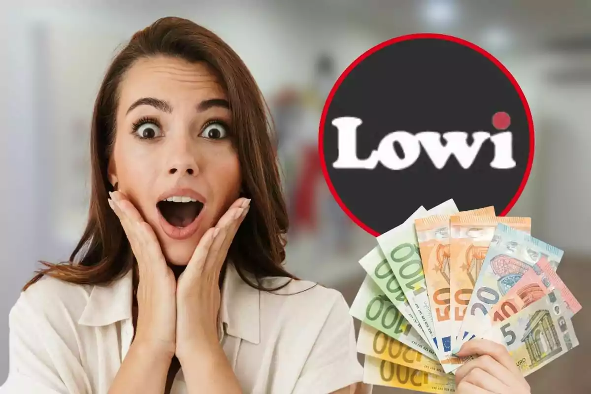 Mujer sorprendida sosteniendo billetes de euro con el logo de Lowi en el fondo.