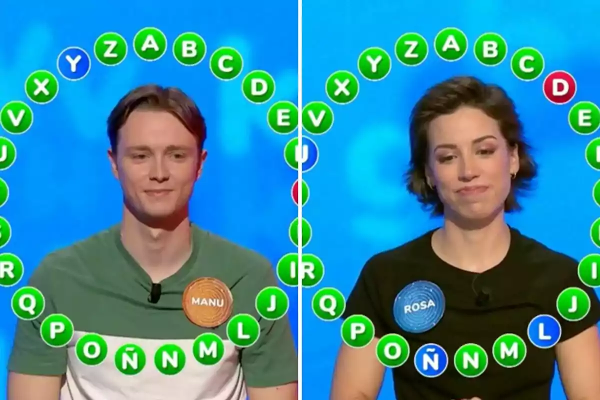 Manu y Rosa participan en un juego de preguntas y respuestas, cada uno con un círculo de letras alrededor. Manu y Rosa participan en un juego de preguntas y respuestas, cada uno con un círculo de letras alrededor.