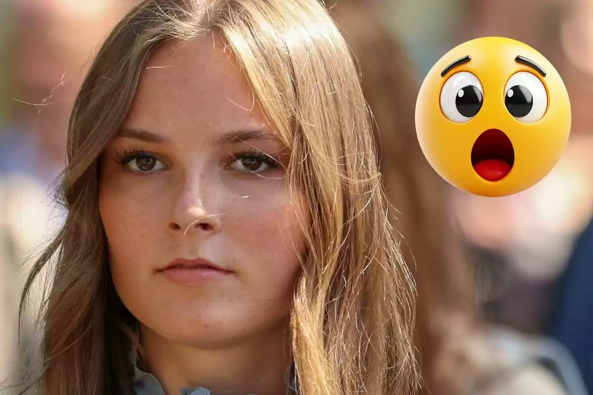 Ingrid de Noruega con expresión seria junto a un emoji de cara sorprendida