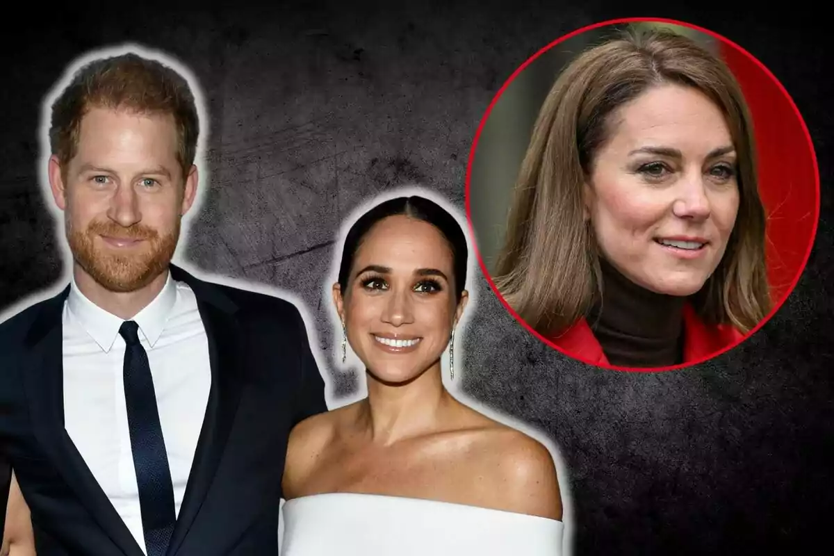 El príncipe Harry y Meghan Markle sonriente posando juntos con Kate Middleton en un círculo rojo al lado.
