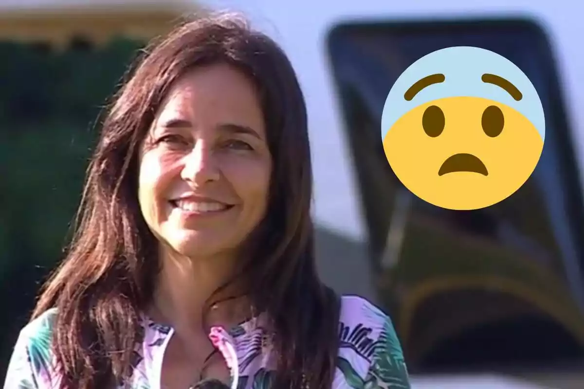 Carmen Alcayde sonriente con cabello oscuro y un emoji de cara preocupada superpuesto.