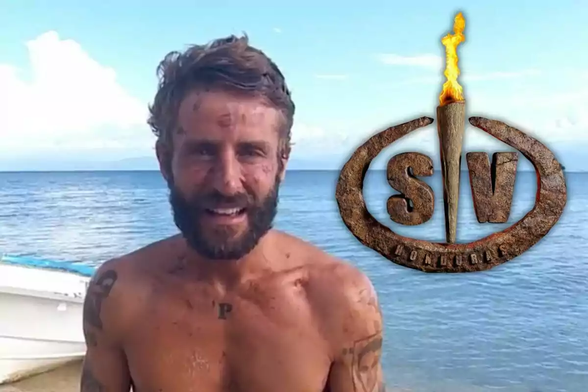 Pelayo Díaz, de pie frente al mar, con un logotipo de "SV Honduras" a su lado.