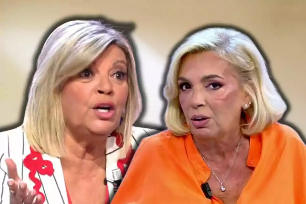 Terelu Campos y Carmen Borrego conversando en un programa de televisión, una lleva una chaqueta blanca con detalles rojos y la otra una blusa naranja.