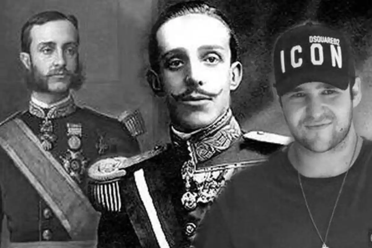 Tres hombres en una imagen en blanco y negro, dos de ellos con uniformes militares antiguos y el tercero con una gorra moderna que dice "ICON".