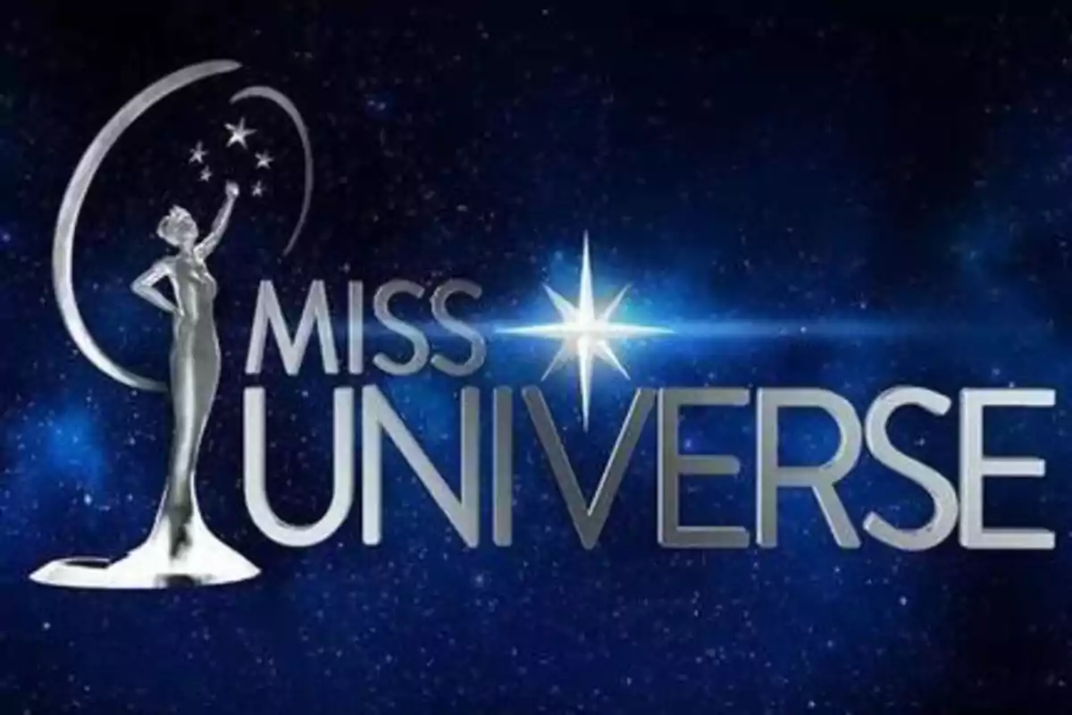 Logotipo de Miss Universo con una figura femenina plateada y una estrella en un fondo estrellado.