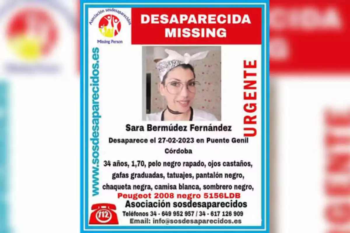 Cartel de persona desaparecida. En la parte superior, se lee "DESAPARECIDA MISSING" en un recuadro rojo. A la izquierda, el logo de la Asociación sosdesaparecidos y la URL www.sosdesaparecidos.es. En el centro, una foto de una mujer con gafas, pañuelo blanco en la cabeza y camiseta blanca. Debajo de la foto, el nombre "Sara Bermúdez Fernández" y la información "Desaparece el 27-02-2023 en Puente Genil Córdoba". Descripción: "34 años, 1,70, pelo negro rapado, ojos castaños, gafas graduadas, tatuajes, pantalón negro, chaqueta negra, camisa blanca, sombrero negro, Peugeot 2008 negro 5156LDB". En la parte inferior, el logo de la Asociación sosdesaparecidos, teléfonos 34 - 649 952 957 / 34 - 617 126 909 y el email info@sosdesaparecidos.es.