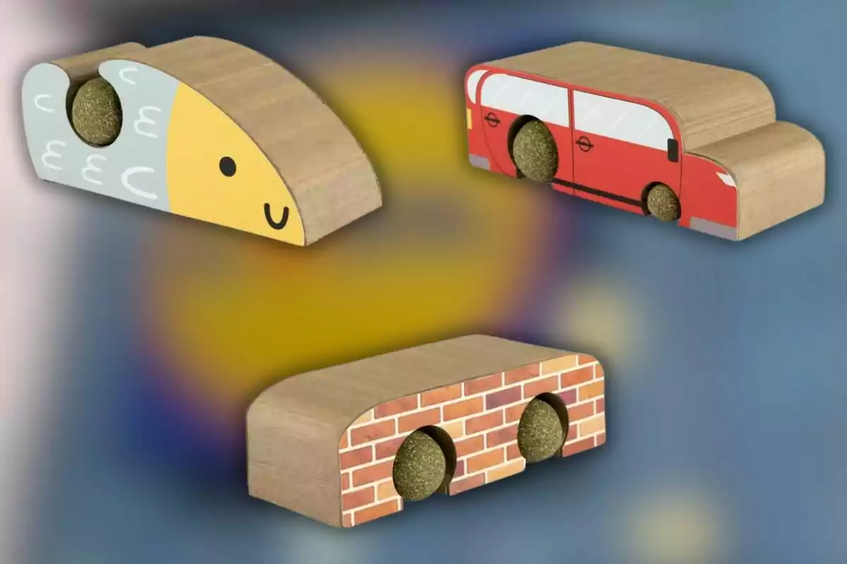 Tres bloques de madera con formas y diseños diferentes: uno con apariencia de pez, otro de autobús rojo y el último con diseño de ladrillos, cada uno con una bola verde incrustada. Tres bloques de madera con formas y diseños diferentes: uno con apariencia de pez, otro de autobús rojo y el último con diseño de ladrillos, cada uno con una bola verde incrustada.