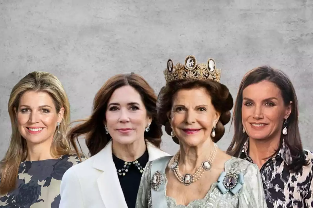 Cuatro mujeres posando juntas, una de ellas lleva una corona.