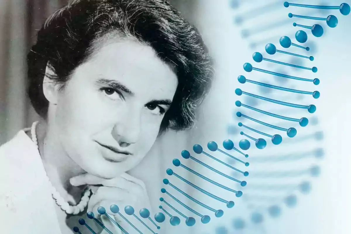 Una mujer en blanco y negro con un collar de perlas y una hélice de ADN azul a su lado.