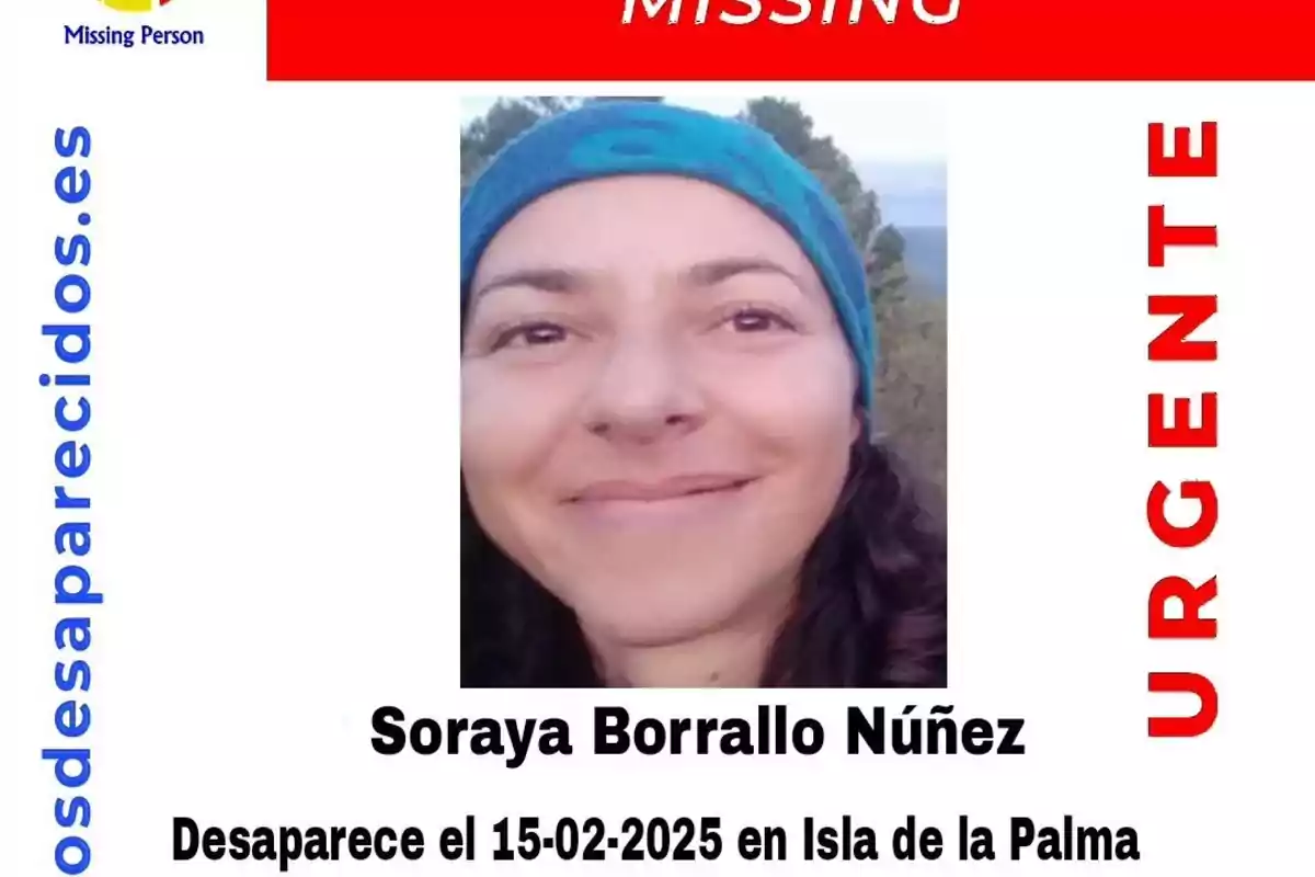 Cartel de persona desaparecida con la foto de una mujer sonriente usando una cinta azul en la cabeza y el texto urgente junto a su nombre y la fecha de desaparición en Isla de la Palma