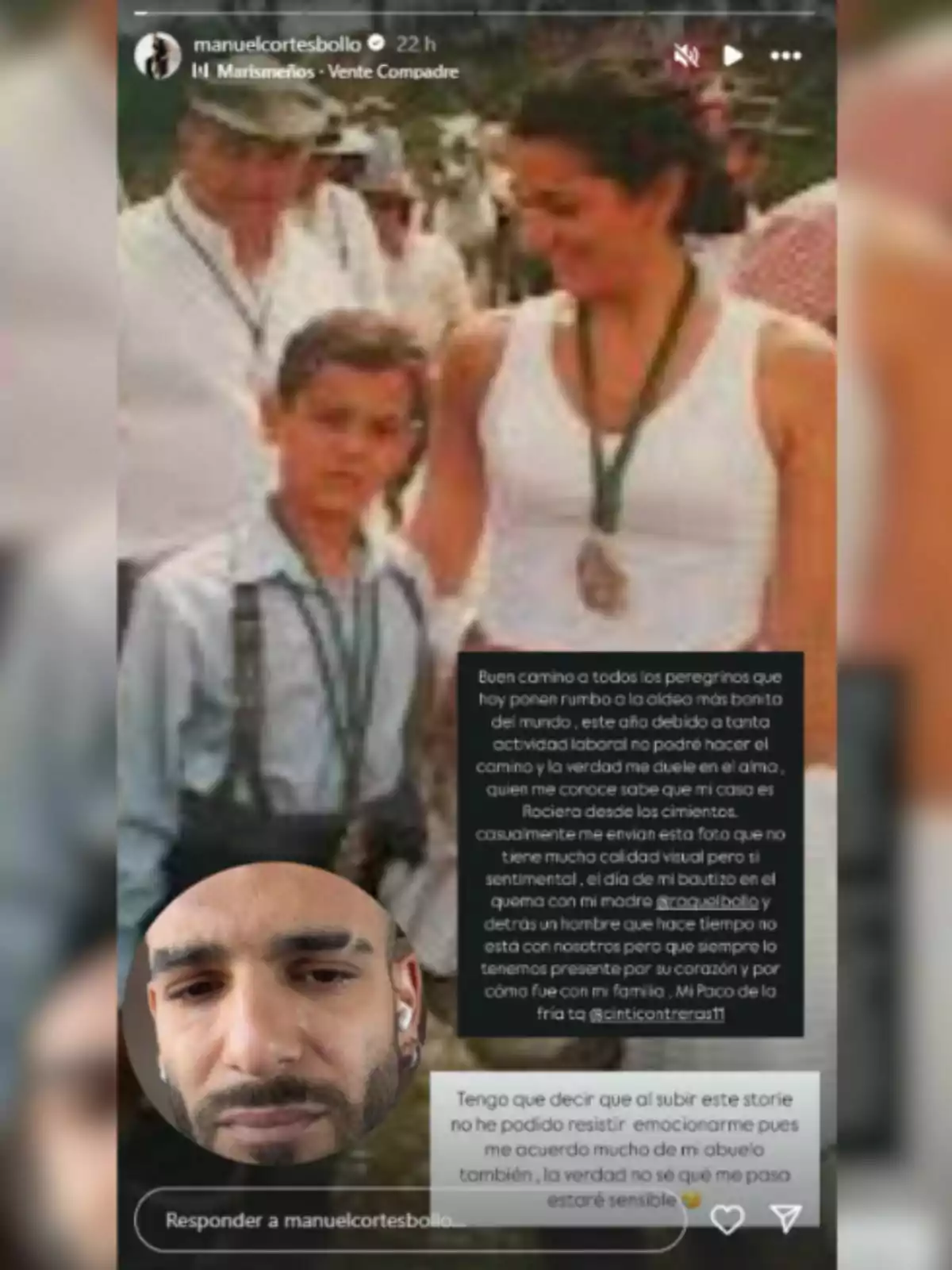 Imagen de una historia de Instagram donde aparece una foto antigua de Manuel Cortés junto a Raquel Bollo y un hombre, con un texto superpuesto y un recuadro con el rostro de él en la esquina inferior izquierda, mostrando una expresión emotiva. Imagen de una historia de Instagram donde aparece una foto antigua de Manuel Cortés junto a Raquel Bollo y un hombre, con un texto superpuesto y un recuadro con el rostro de él en la esquina inferior izquierda, mostrando una expresión emotiva.