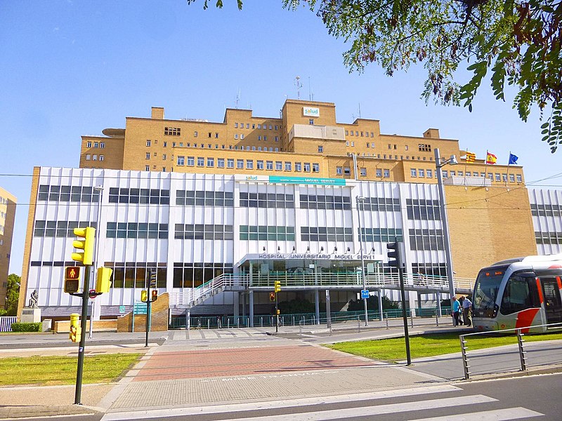 800px-Zaragoza_-_Hospital_Universitario_Miguel_Servet_Servicio_Aragones_de_Salud_2