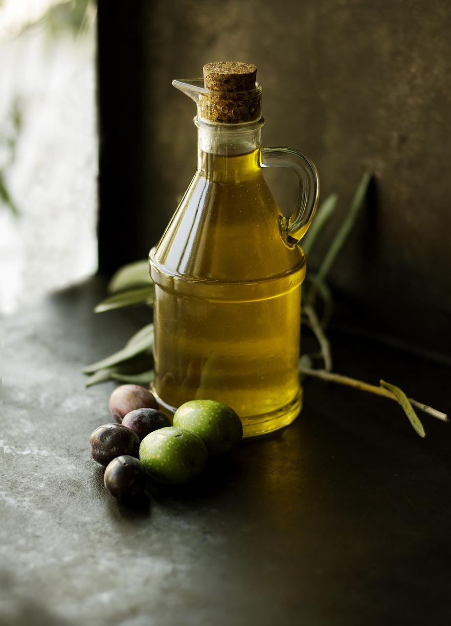 olive-oil-1867229_1280