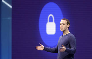 El imperio Zuckerberg se desmorona: silencio, presión, descontento y bajada en los ingresos