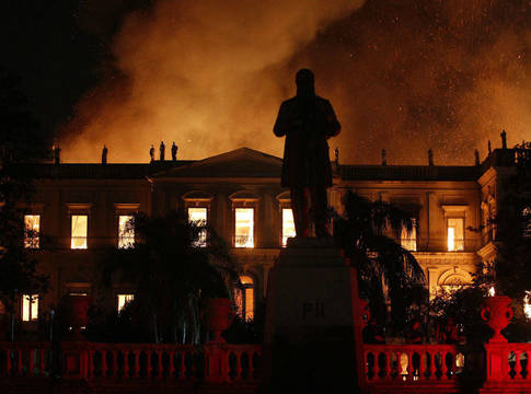 Incendio del Museo Nacional de Río de Janeiro (Brasil)