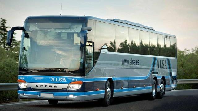 Autobús de la compañía Alsa