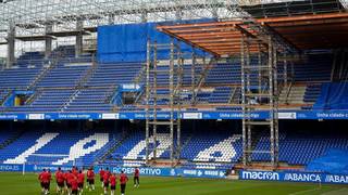 Otro estadio bajo sospecha, Riazor: El partido entre el Deportivo y el Granada se jugó con una grada en peligro