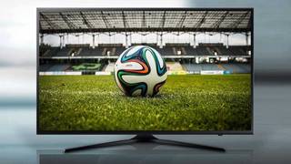Sin los derechos de transmisión de los partidos de fútbol, las televisiones agudizan el ingenio para captar a los jóvenes aficionados