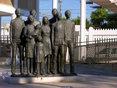 El monumento a las victimas del 11-M en Alcalá de Henares