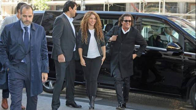 Shakira y Carlos Vives en su llegada al Juzgado de lo Mercantil número 12
