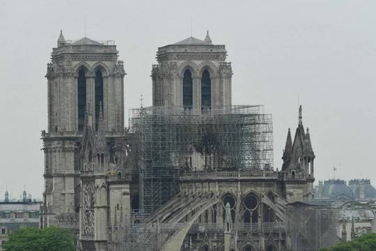 La catedral de Notre Dame tras la catástrofe.