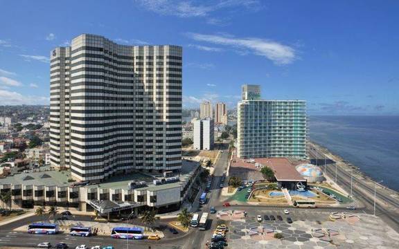 Las empresas hoteleras españolas en Cuba podrían ser víctimas en breve de las consecuencias de la Ley Helms Burton 