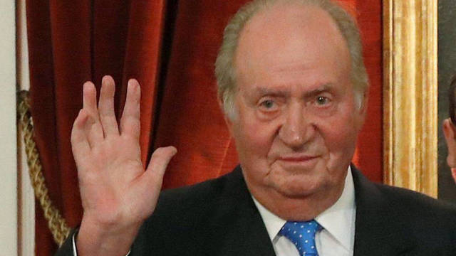 El Rey Juan Carlos I se retira definitivamente.
