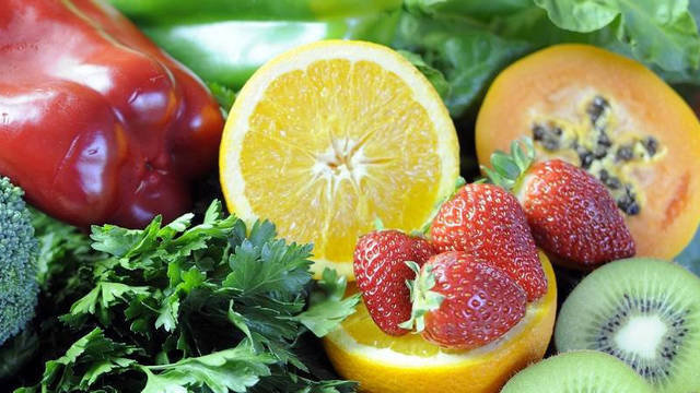 Frutas y vegetales son los tipos de alimentos que más se desperdician