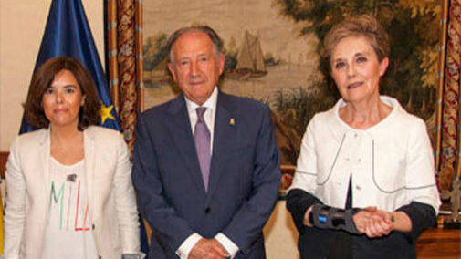 Soraya Sáenz de Santamaría, Félix Sanz Roldán y Paz Esteban.
