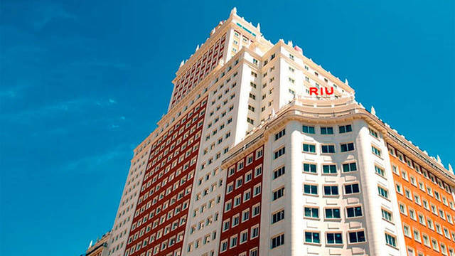 El hotel Riu Plaza España cuenta ya las horas para abrir sus puertas
