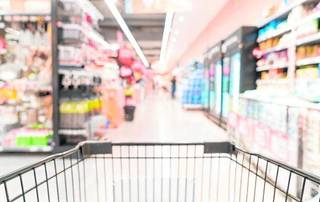 Los supermercados se preparan para no perder dinero ante la crisis acelerando la subida de los precios de sus marcas blancas