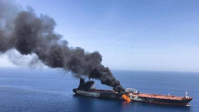 El petrolero bombardeado en el Mar Rojo cerca de Arabia Saudí