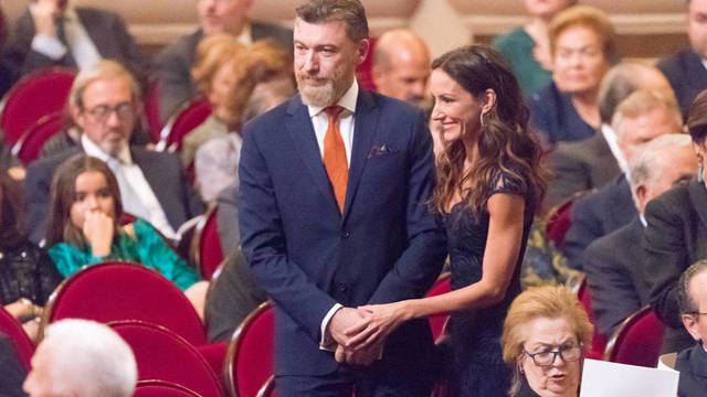 Robert Gavin Bonner y Telma  Ortiz en la entrega de los Premios Princesa de Asturias. 