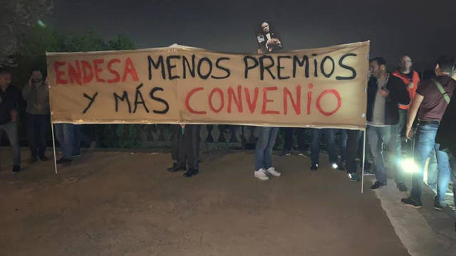 Trabajadores de Endesa protestando. 
