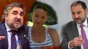 De izquierda a derecha, el nuevo ministro de Cultura, Carolina Perles y su marido, el ministro Ábalos.