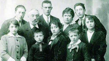 Unamuno y su familia en Salamanca.