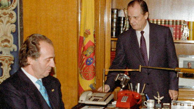 Juan Carlos I y Sabino Fernández Campo