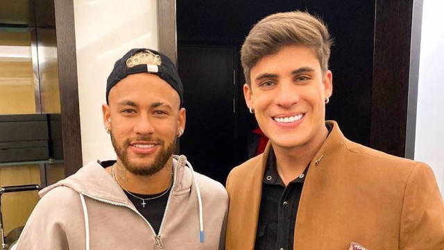 Neymar Jr. felicitó a Tiago y a su madre Nadine por la relación que iban a empezar