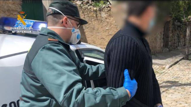 La Guardia Civil y la Policía Nacional han tenido que multar a cientos de personas por saltarse las medidas de desconfinamiento