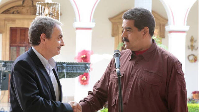 El expresidente Zapatero en una visita al dictador venezolano