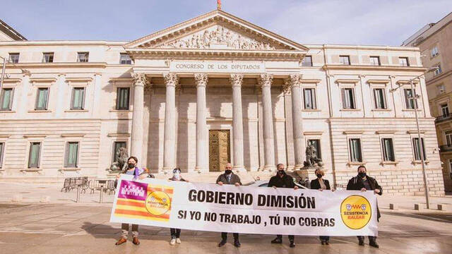 La protesta de Resistencia Balear en el Congreso de los Diputados.