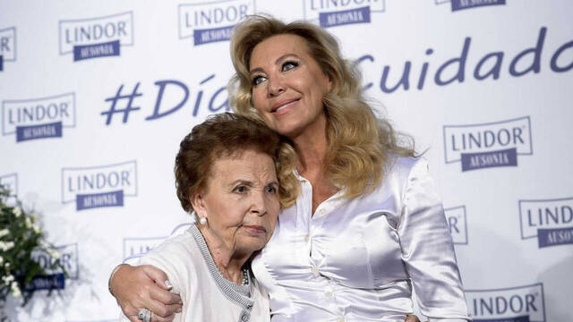 Norma Duval y su madre.