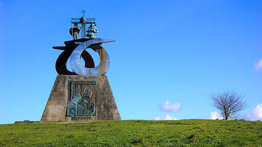 Monumento conmemorativo a Juan Pablo II en el Monte do Gozo (Galiciaenfotos.com)