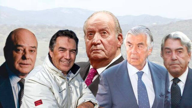 El Rey Juan Carlos rodeado de Juan Abelló, Pedro Campos y 'los Albertos'.