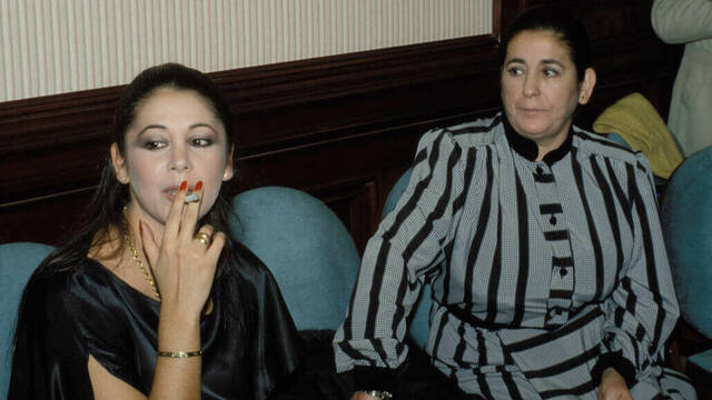 Isabel Pantoja y su madre 'doña Ana' en los 80. 