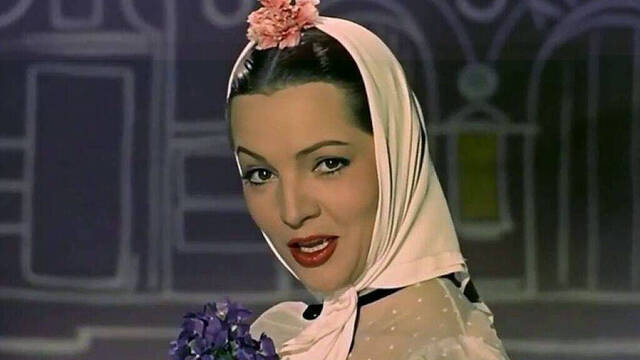 Sara Montiel en 'La violetera' (1958). 