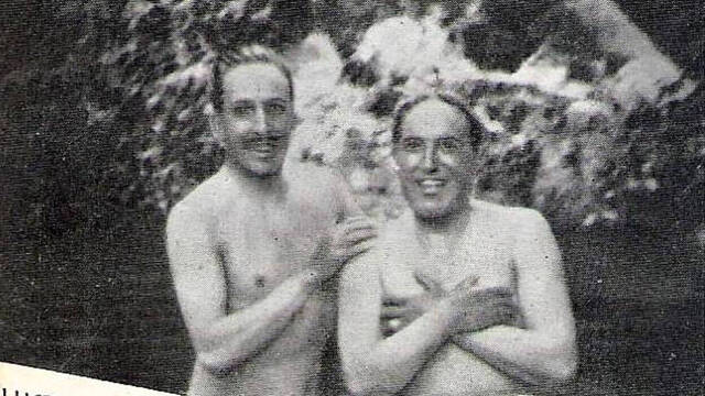 Alfonso XIII y Gregorio Marañón desnudos en Las Hurdes.
