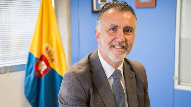 Ángel Víctor Torres. 
