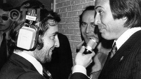 José María García (derecha) entrevistando a José Ángel Zalba (izquierda) en 1975.